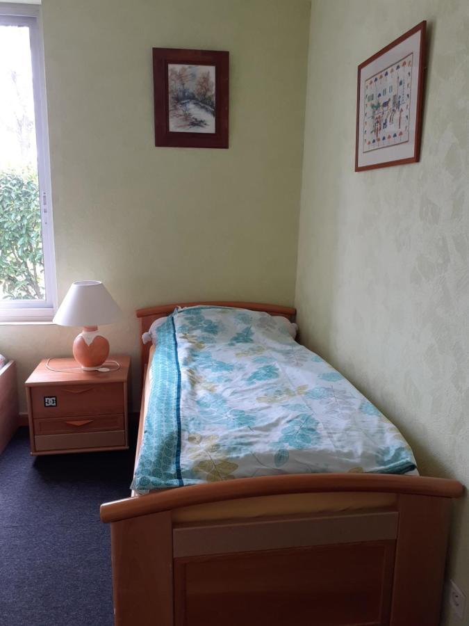 Gite 32 Rue Du Huit Mai Freneuse  Екстер'єр фото