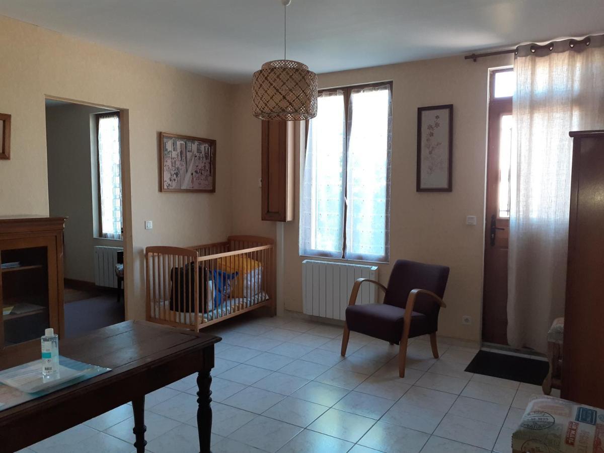 Gite 32 Rue Du Huit Mai Freneuse  Екстер'єр фото