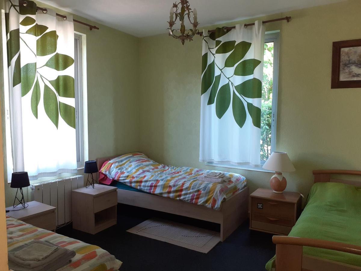 Gite 32 Rue Du Huit Mai Freneuse  Екстер'єр фото