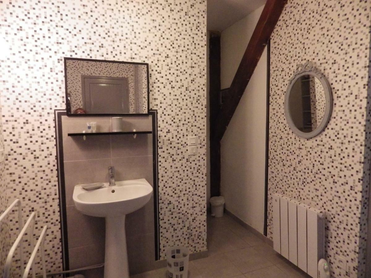 Gite 32 Rue Du Huit Mai Freneuse  Екстер'єр фото